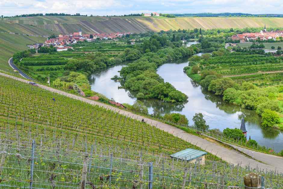 'Video thumbnail for Das Fränkische Weinland - Mit dem Wohnmobil am Main entlang'