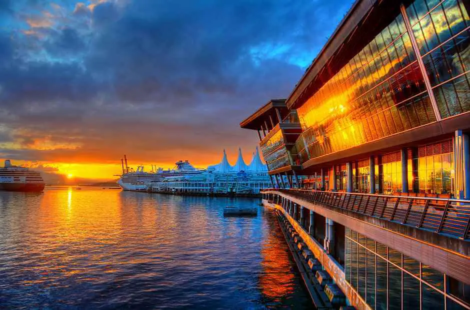 Sunrise canada travel vancouver © Copyright tdlucas5000, Flickr