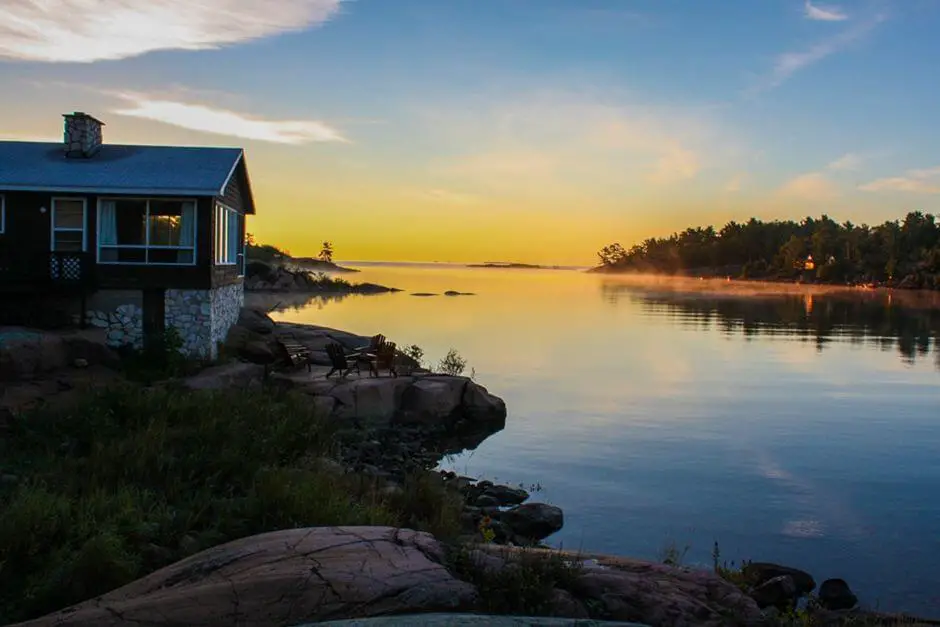 Early morning in Killarney Provincial Park