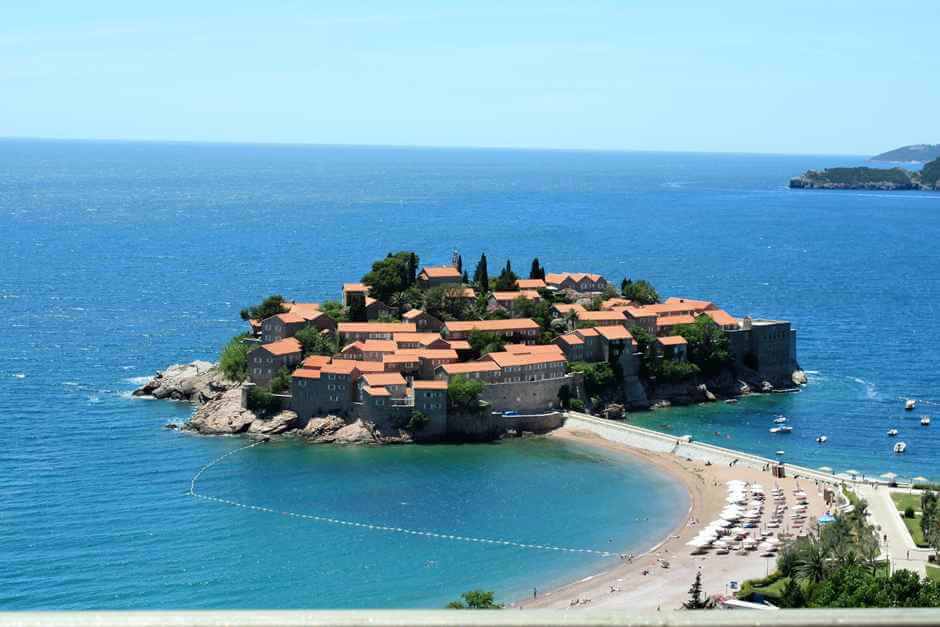 Sveti Stefan, Ferienort der Reichen