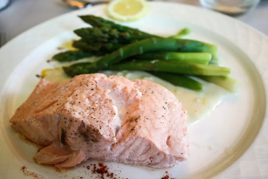 Lachs mit Spargel