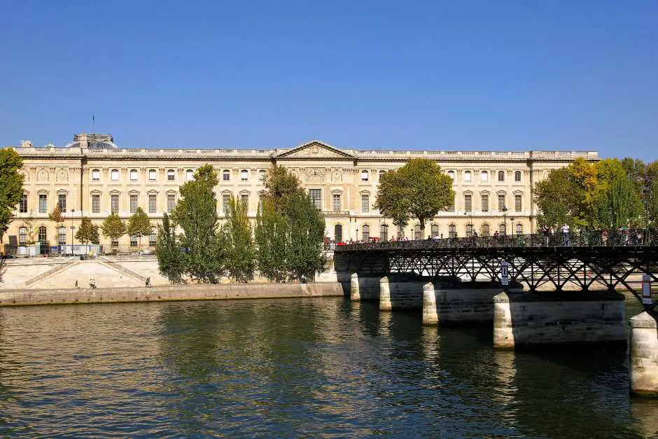Louvre Pont des Arts
