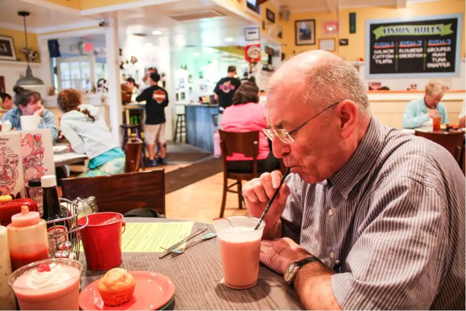 Sanibel Island Restaurant where the locals eat - Island Cow