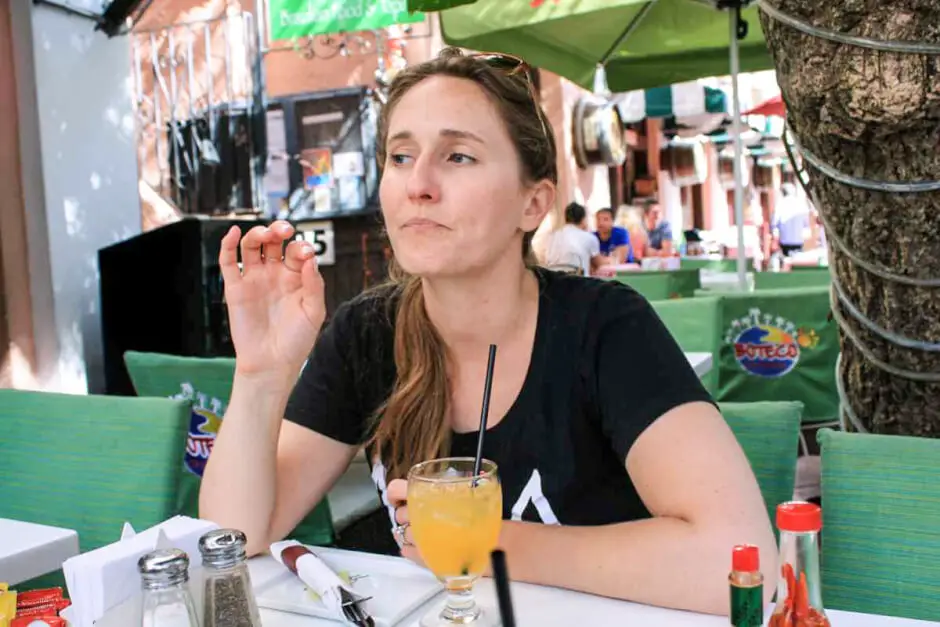 Kelly Woodward auf unserer Food Tour in Miami Beach © Copyright Monika Fuchs, TravelWorldOnline
