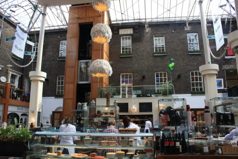 Courtyard at the Powerscourt Townhouse Center in Dublin, Ireland