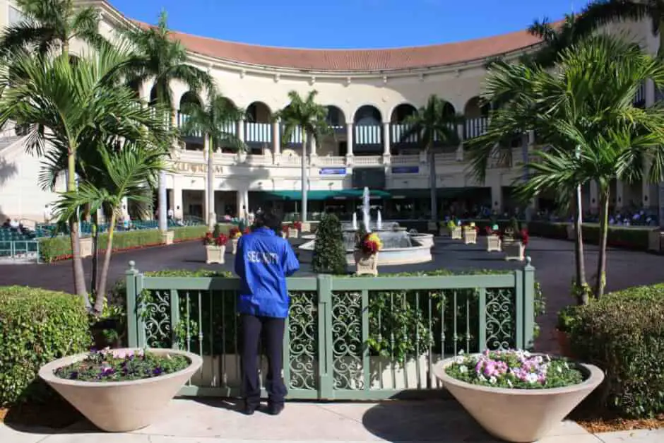 More than the usual shopping miles - shopping in Fort Lauderdale, Florida
