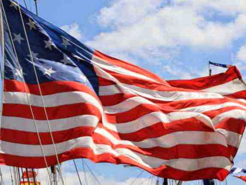 Amerikanische Flagge – Symbol und Bestandteil amerikanischen Lebens