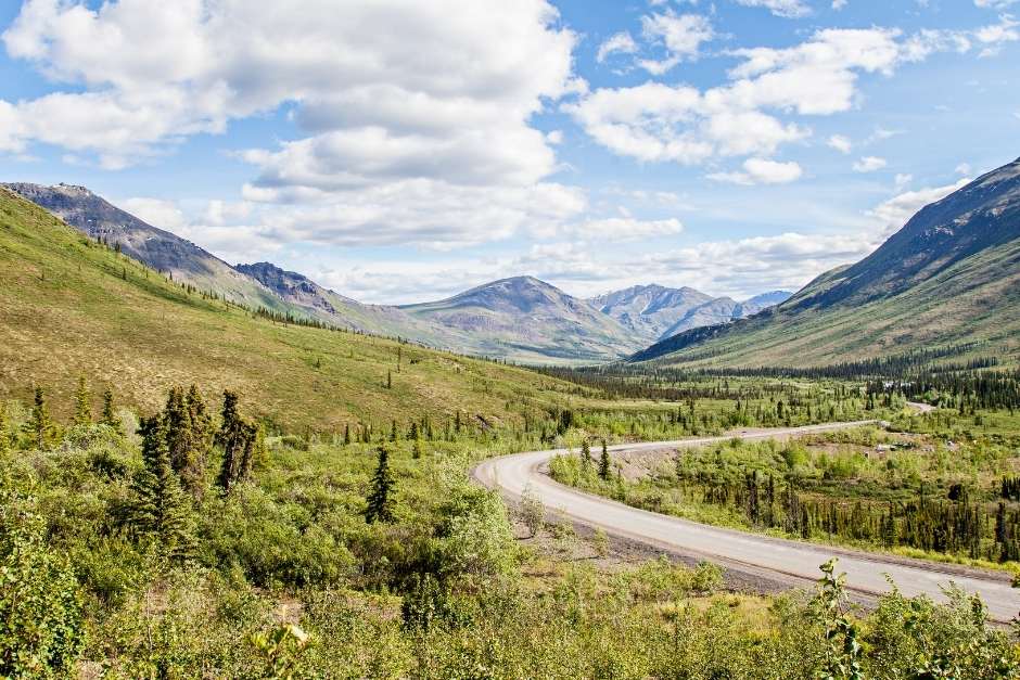 In die Northwest Territories in Kanada über den Dempster Highway