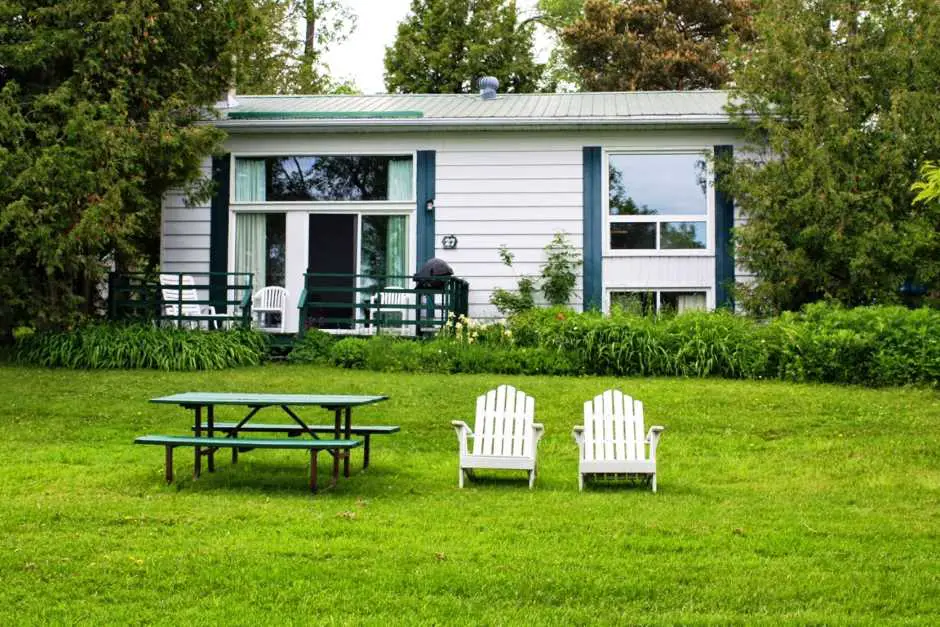 Wilderness cabin rentals on Rice Lake Ontario