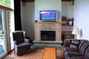 Wohnzimmer in unserem Cottage im Elmhirst Resort © Copyright Monika Fuchs, TravelWorldOnline