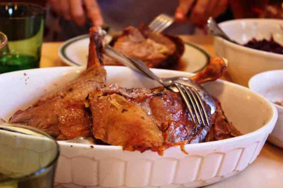 The perfect roast goose as a Christmas dinner