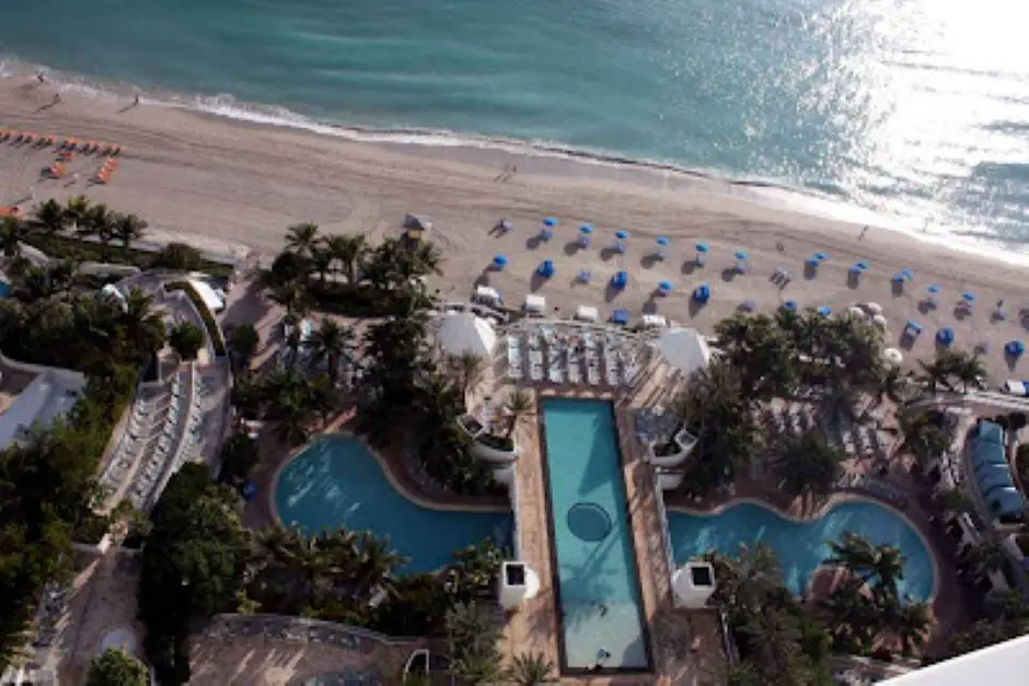 Pool landscape at the Westin Diplomat Resort in Fort Lauderdale