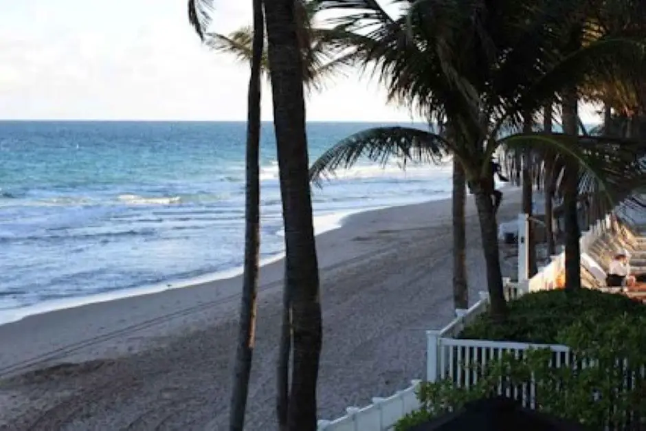 The beach at the Sun Tower Hotel & Suites in Fort Lauderdale