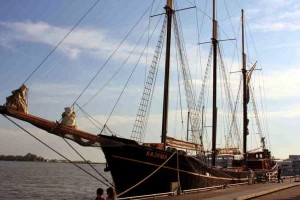 Die Kajama in den Docks von Toronto