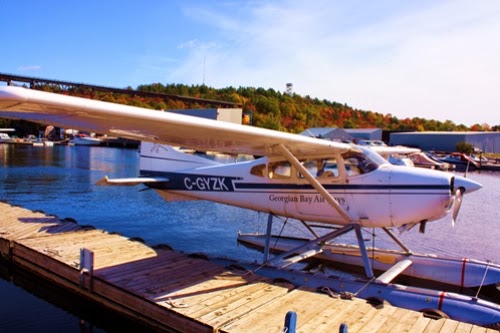 Seaplane on the 30000 islands in Canada