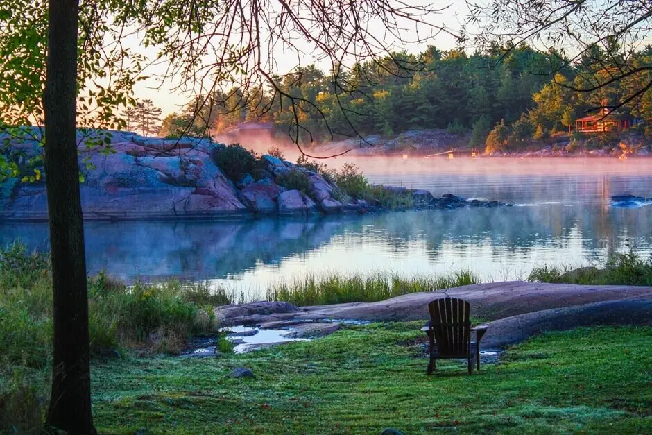 Morning mist at the Killarney Mountain Lodge