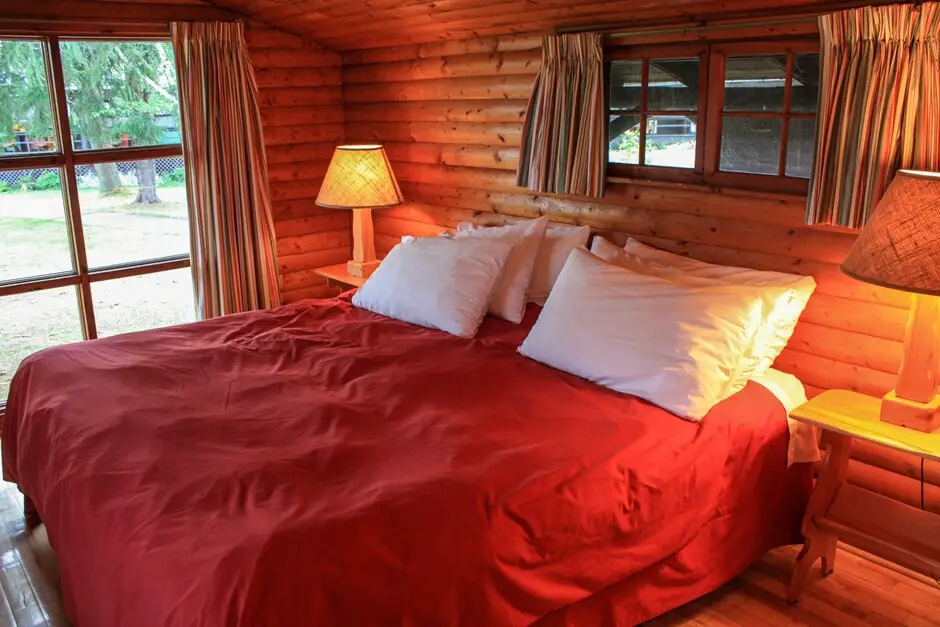 Rustic getaway at Killarney Mountain Lodge