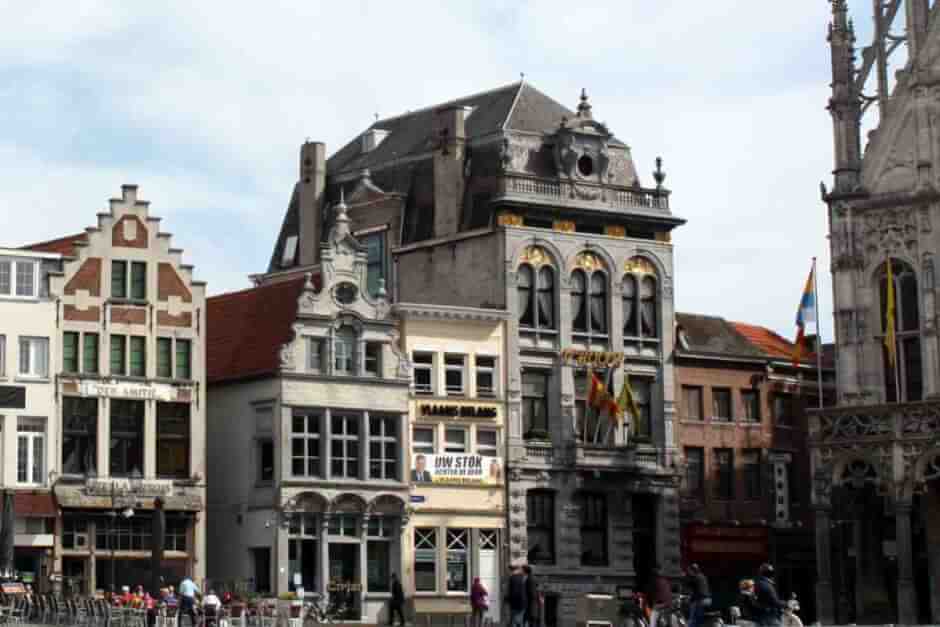 City palaces at the Grote Markt in the city in east Belgium