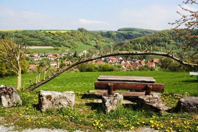 Picknickplatz oberhalb von Zaisenhausen
