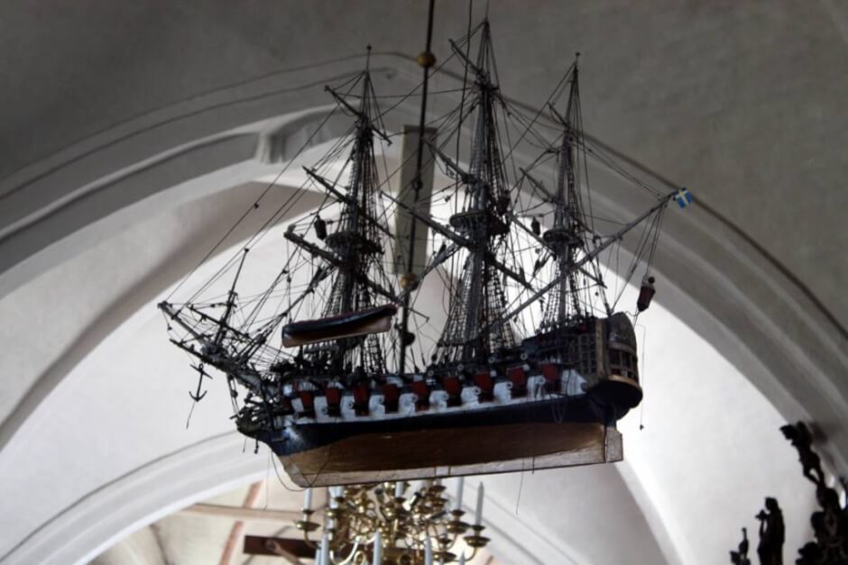 Ein Kirchen-Schiff in Skanör Schweden