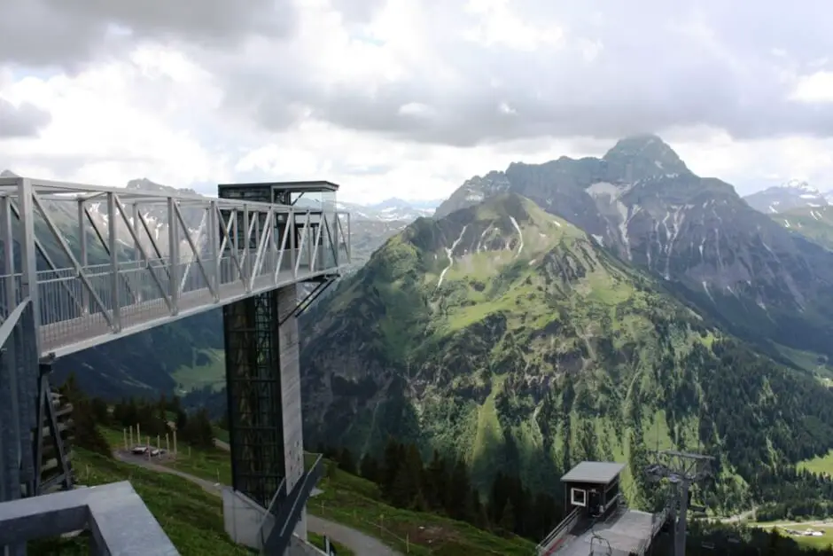 Mountain railways in Kleinwalsertal for hiking and skiing