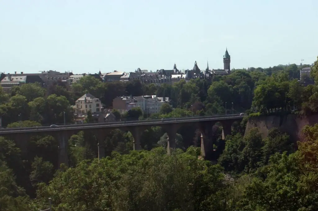 Eine der Brücken nach Luxemburg