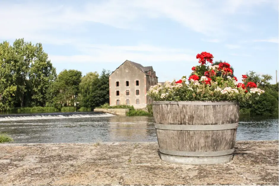 Flower decorations at one of the locks on the Mayenne France