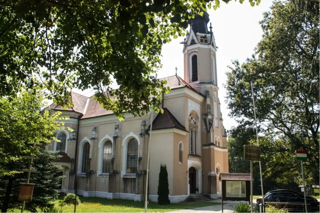 St. Emmerichskirche bei Inzenhof