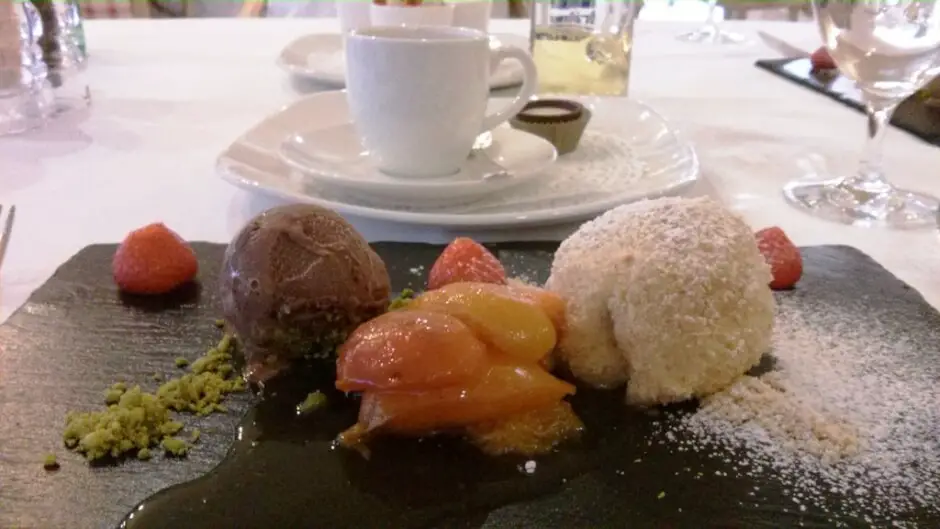 Apricot dumplings like in the Wachau are available at the Posthotel Achenkirch in Austria