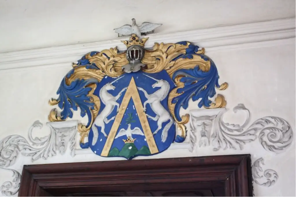 The coat of arms of the Almasy family