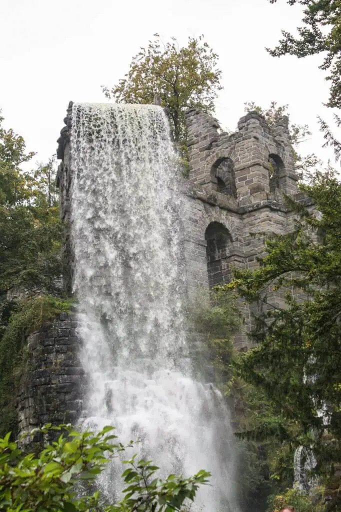 30 Meter hoher Wasserfall