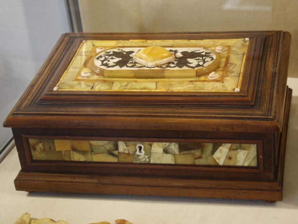 Casket of amber and wood