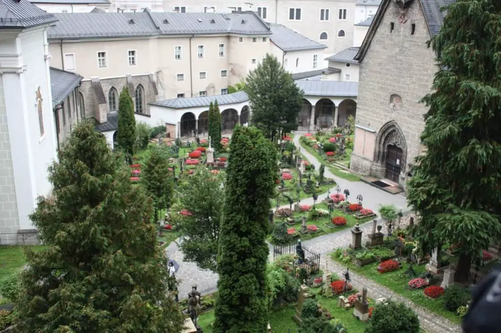 Der Stiftsfriedhof St. Peter