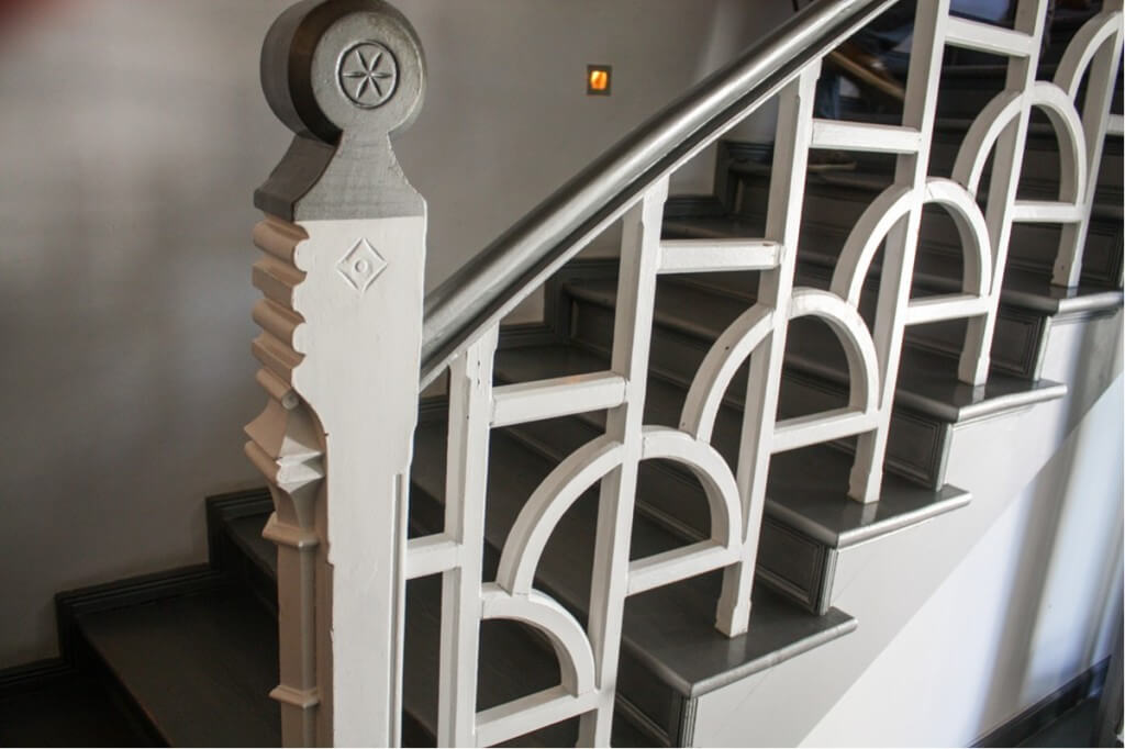 Treppenaufgang in der Villa niXe
