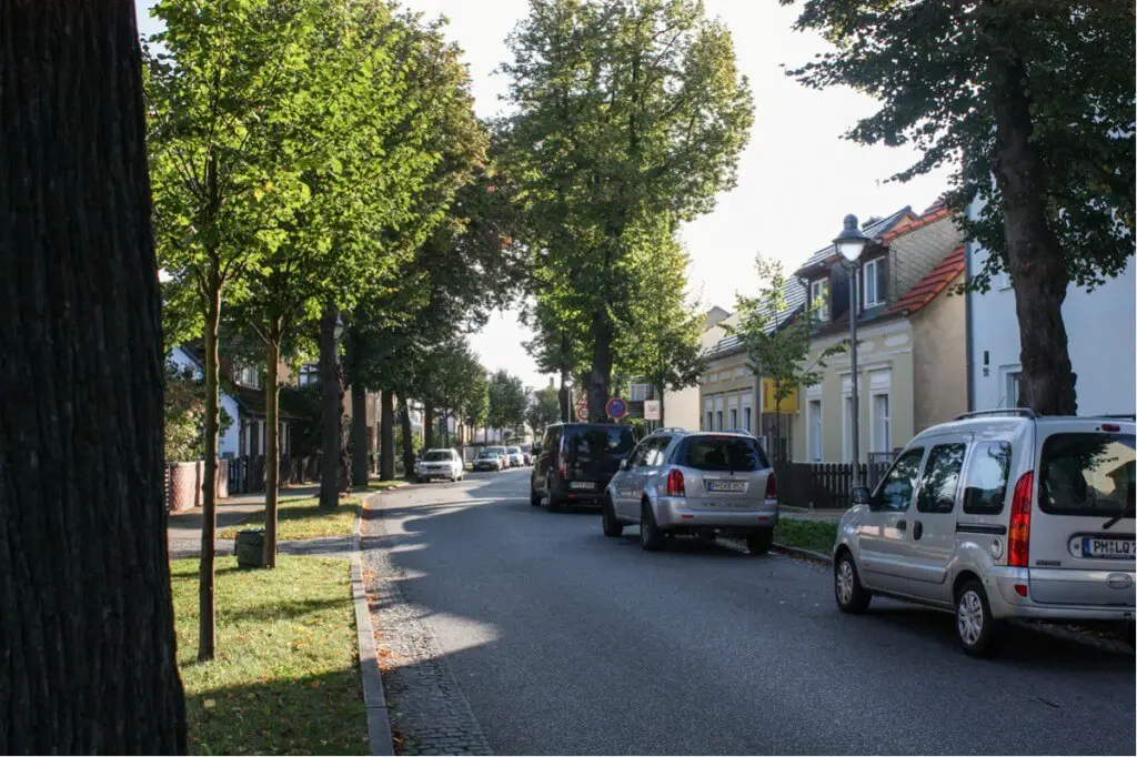Die Hauptstraße durch Caputh