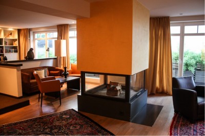 You can relax by the fireplace in the artepuri health center