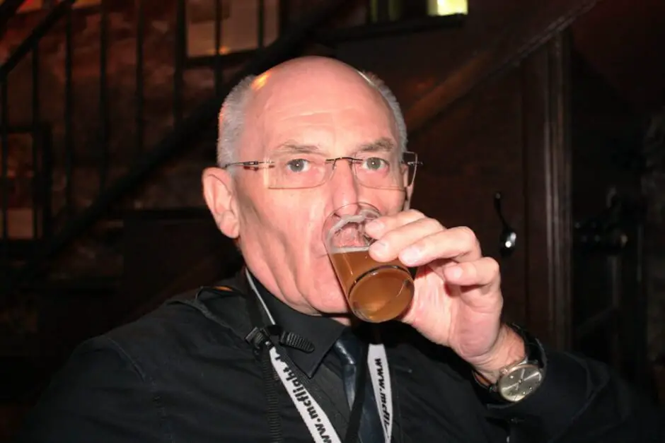 Petar tastes the Blueberry Ale at Gahan House