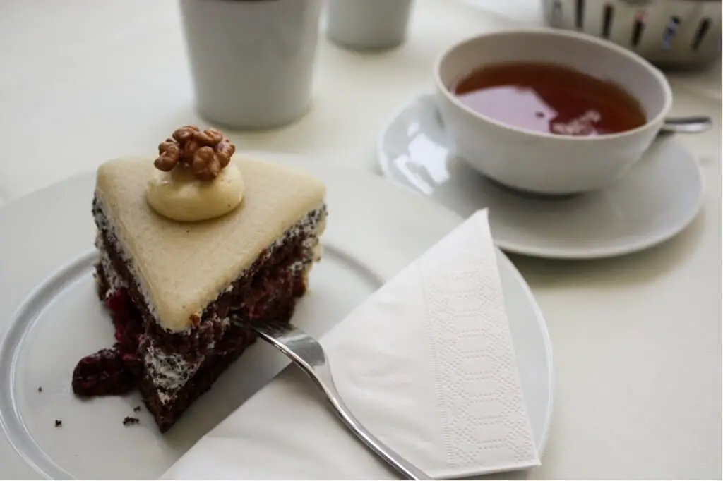 Warum schmeckt Tee an der Ostsee so gut? Natürlich wegen diesem tollen Kuchen