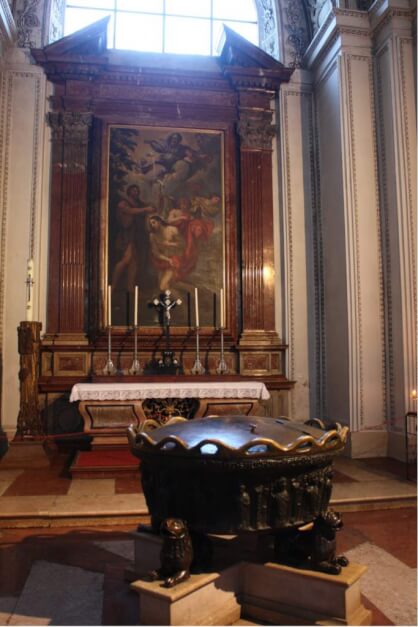 In diesem Taufbecken im Dom zu Salzburg wurde Joseph Mohr getauft