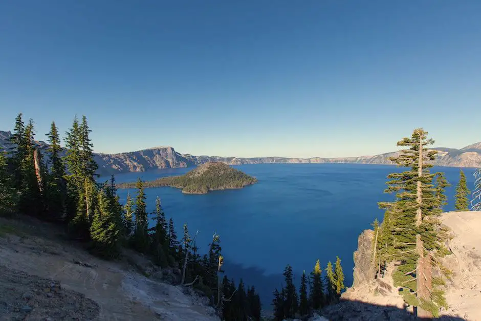 Crater Lake Copyright Heike Bohm