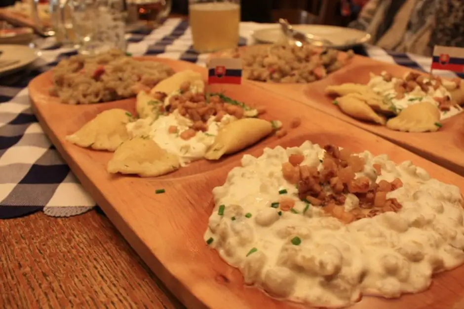 Slovak specialties - Brimsenpiroggen, Brimsennocken and Sauerkrautnocken