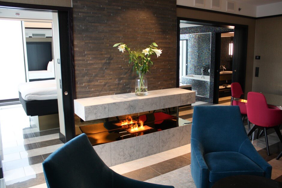 Great - the fireplace in the luxury suite in the VOX Hotel - enjoy traveling to feel good