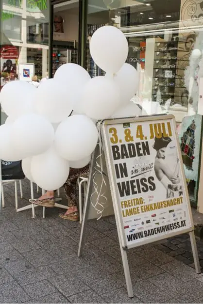 Baden in Weiß - Sommer Bilder aus Baden bei Wien