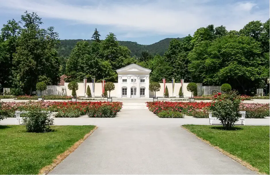 Im Rosarium in Baden bei Wien