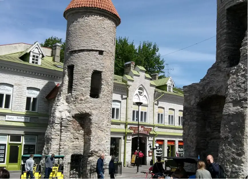 Tallinn sights - the clay gate