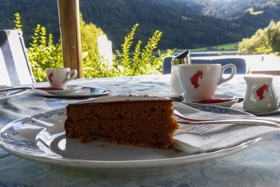 Kaffee und Kuchen im Seehotel Enzian