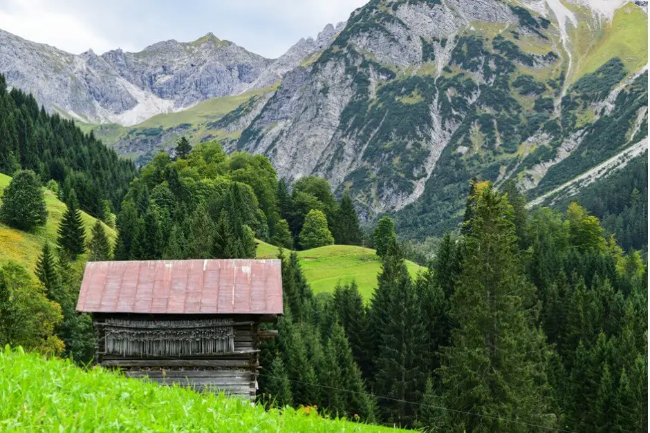 Walserstall in der Schwendle Region im Kleinwalsertal