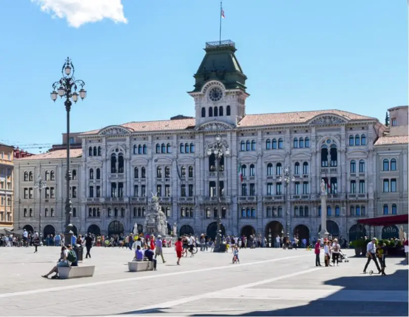 The Piazza dell 'Unita d'Italia at Trieste harbor