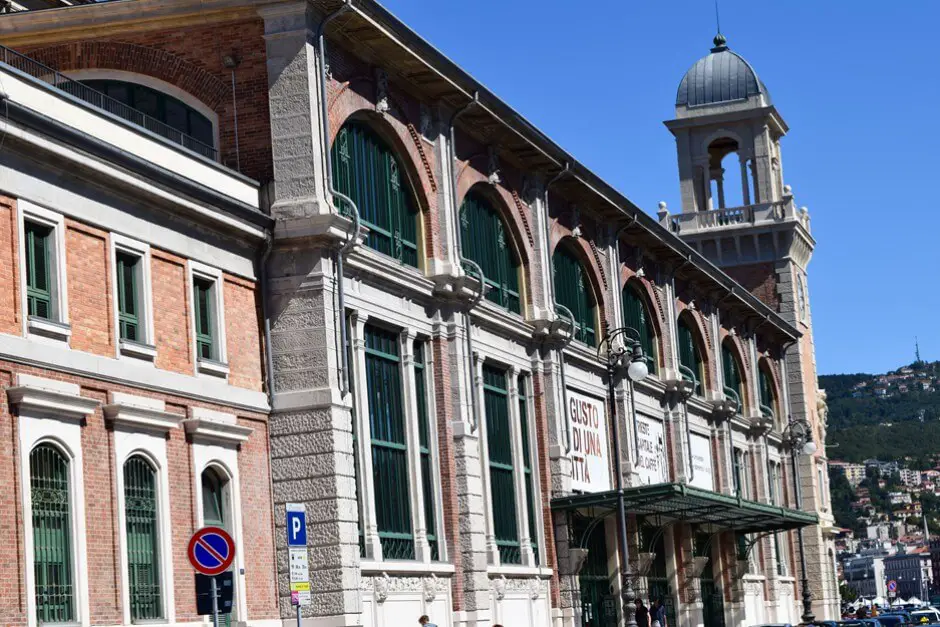 Salone degli Incanti at Trieste harbor