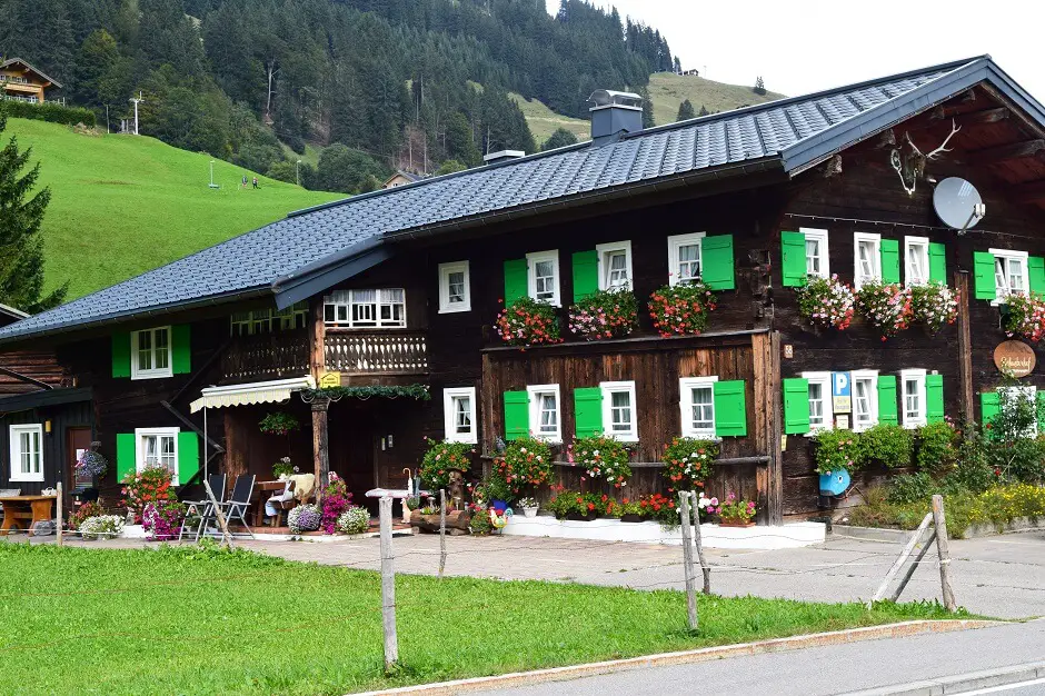 Walser culture - Walserhaus 1552 - kleinwalsertal holiday apartment farm